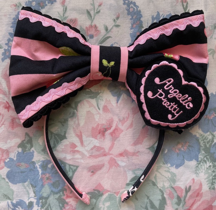 pink and black headbow