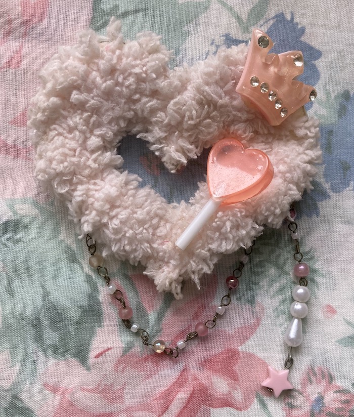 fluffy heart clip