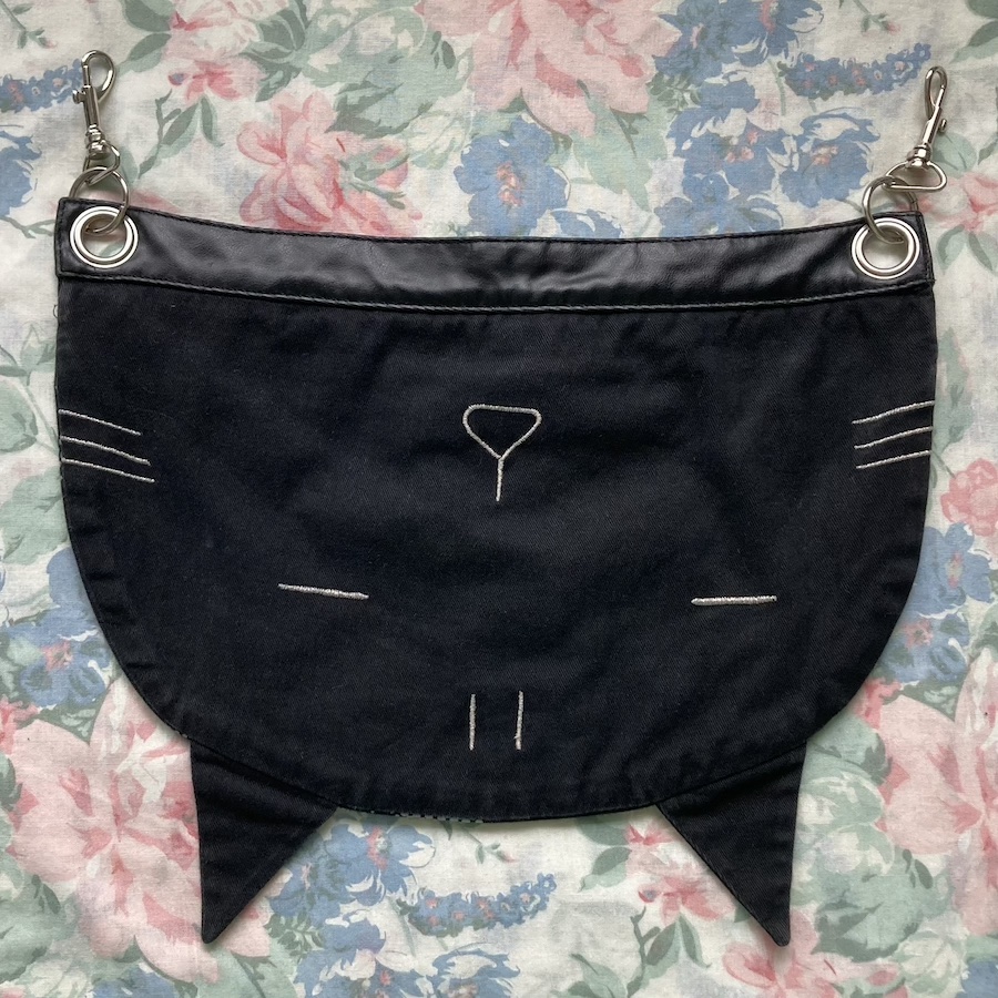 cat face pouch