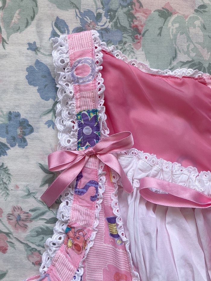 sleeve detail