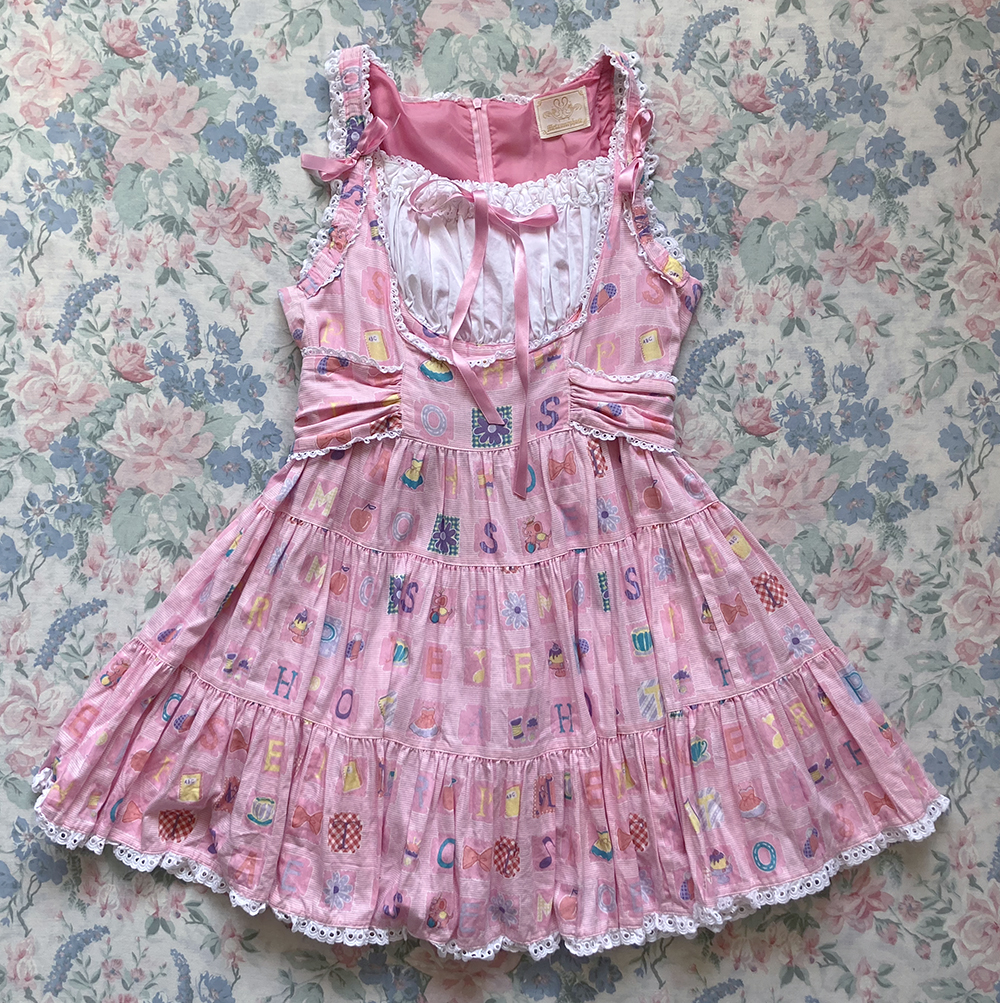 pink dress