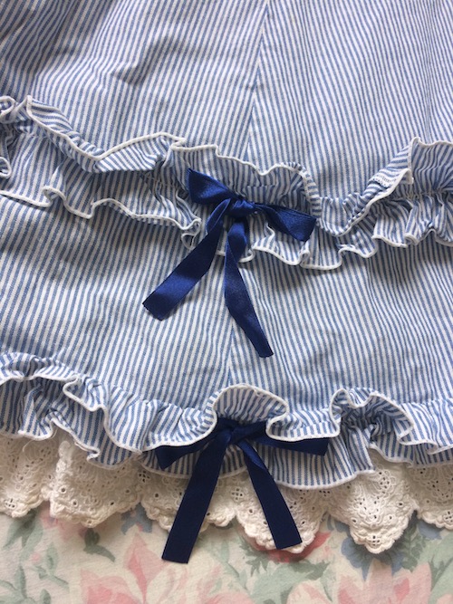 skirt details
