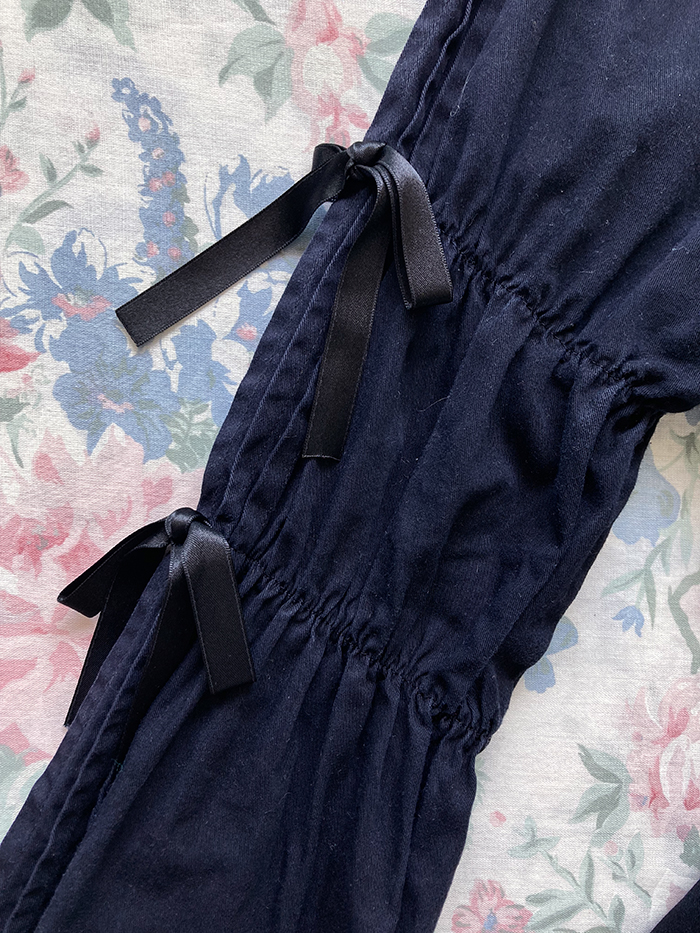 sleeve detail