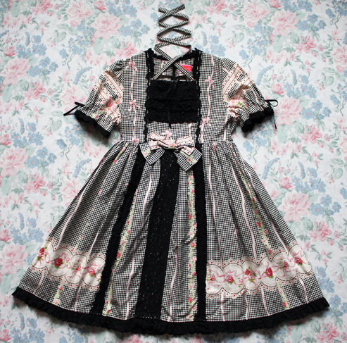 gingham rose ribbon dress