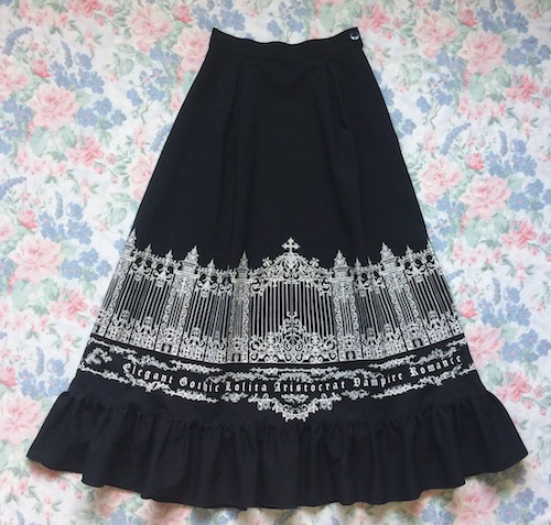 black and white iron gate print skirt