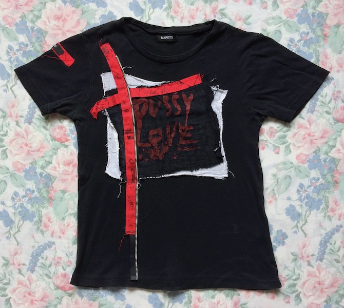 black and red t shirt
