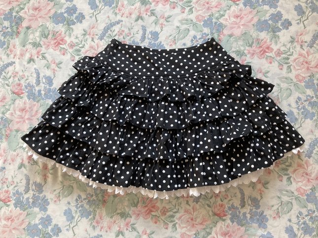black and white polka dot skirt