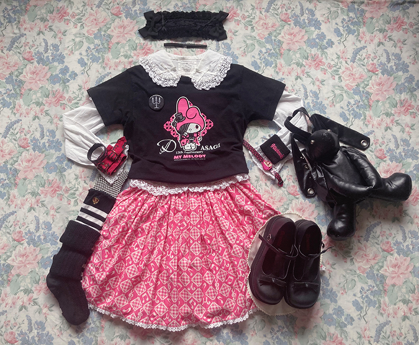 pink & black coord with my melody t shirt