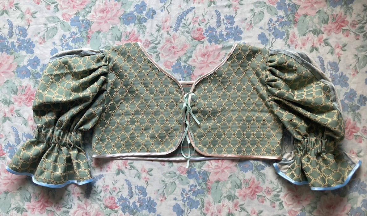 green puff sleeve jacket
