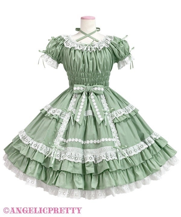 green dress